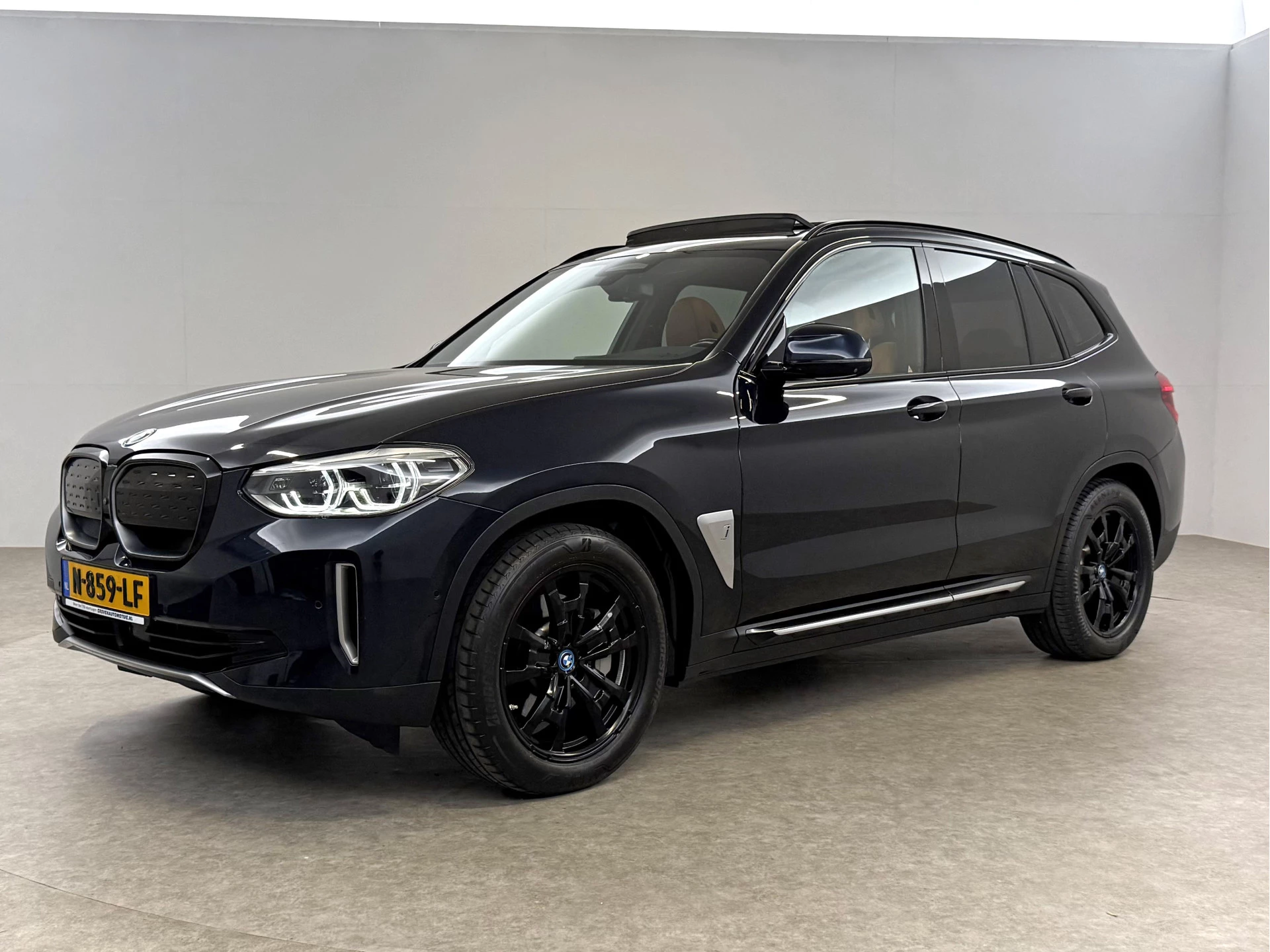 Hoofdafbeelding BMW iX3