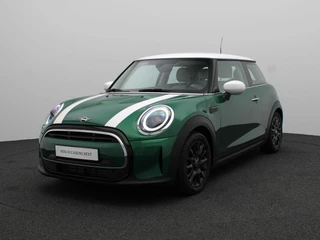MINI 3-deurs Cooper Classic + Sportstoelen + PDC + LED + 16''