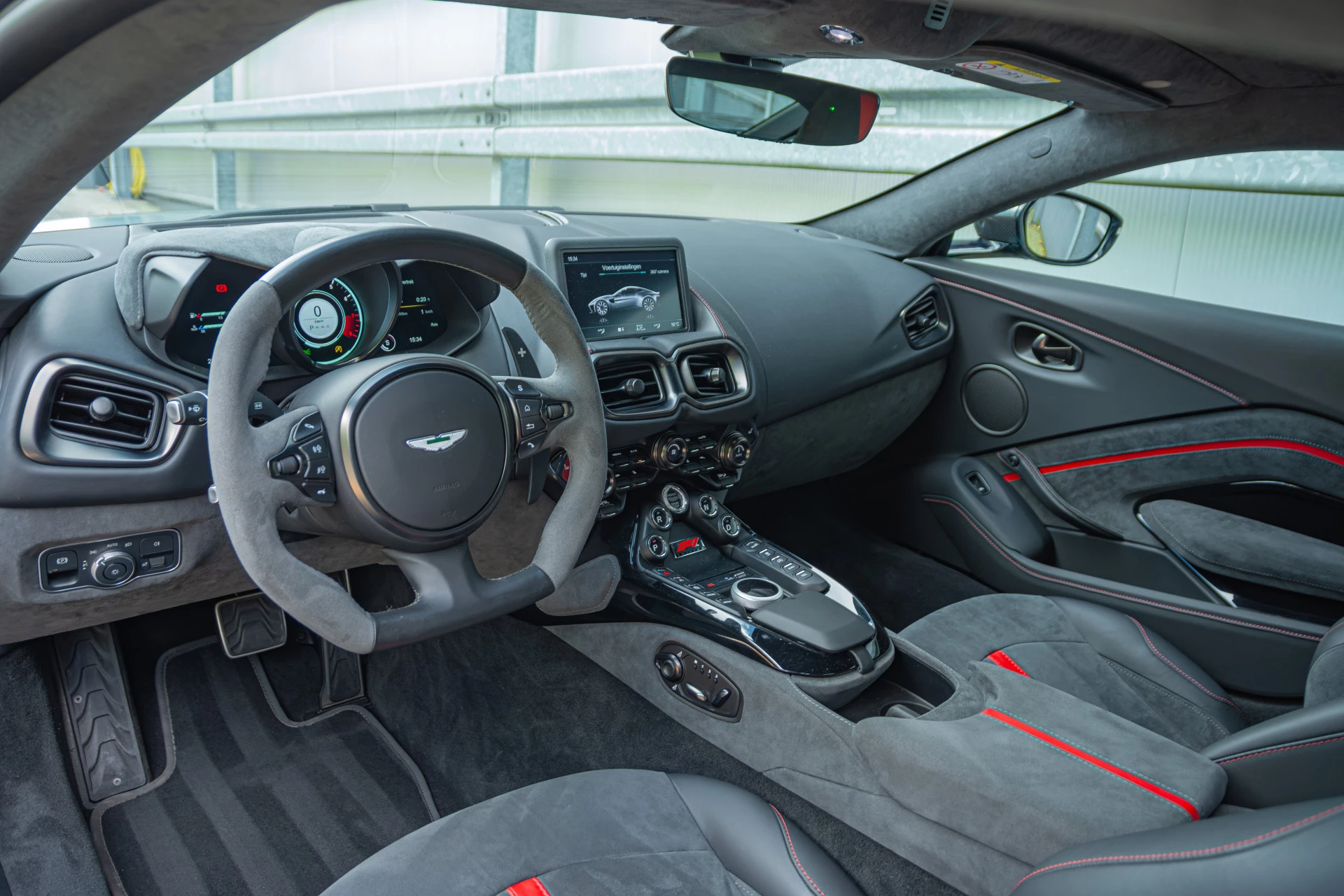 Hoofdafbeelding Aston Martin V8 Vantage