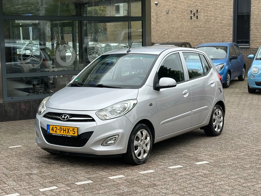 Hoofdafbeelding Hyundai i10