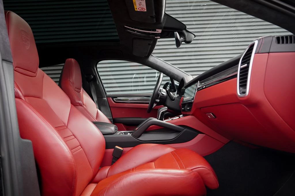 Hoofdafbeelding Porsche Cayenne