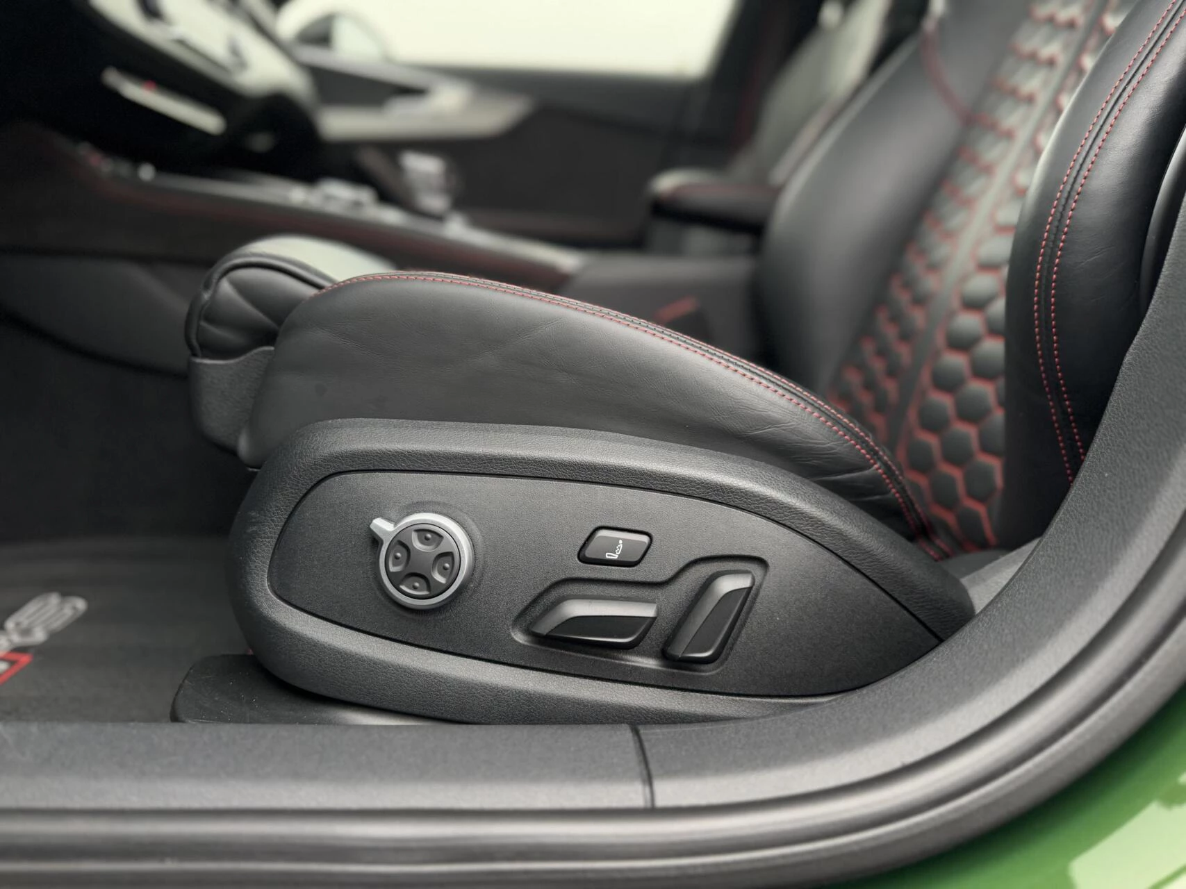 Hoofdafbeelding Audi RS4