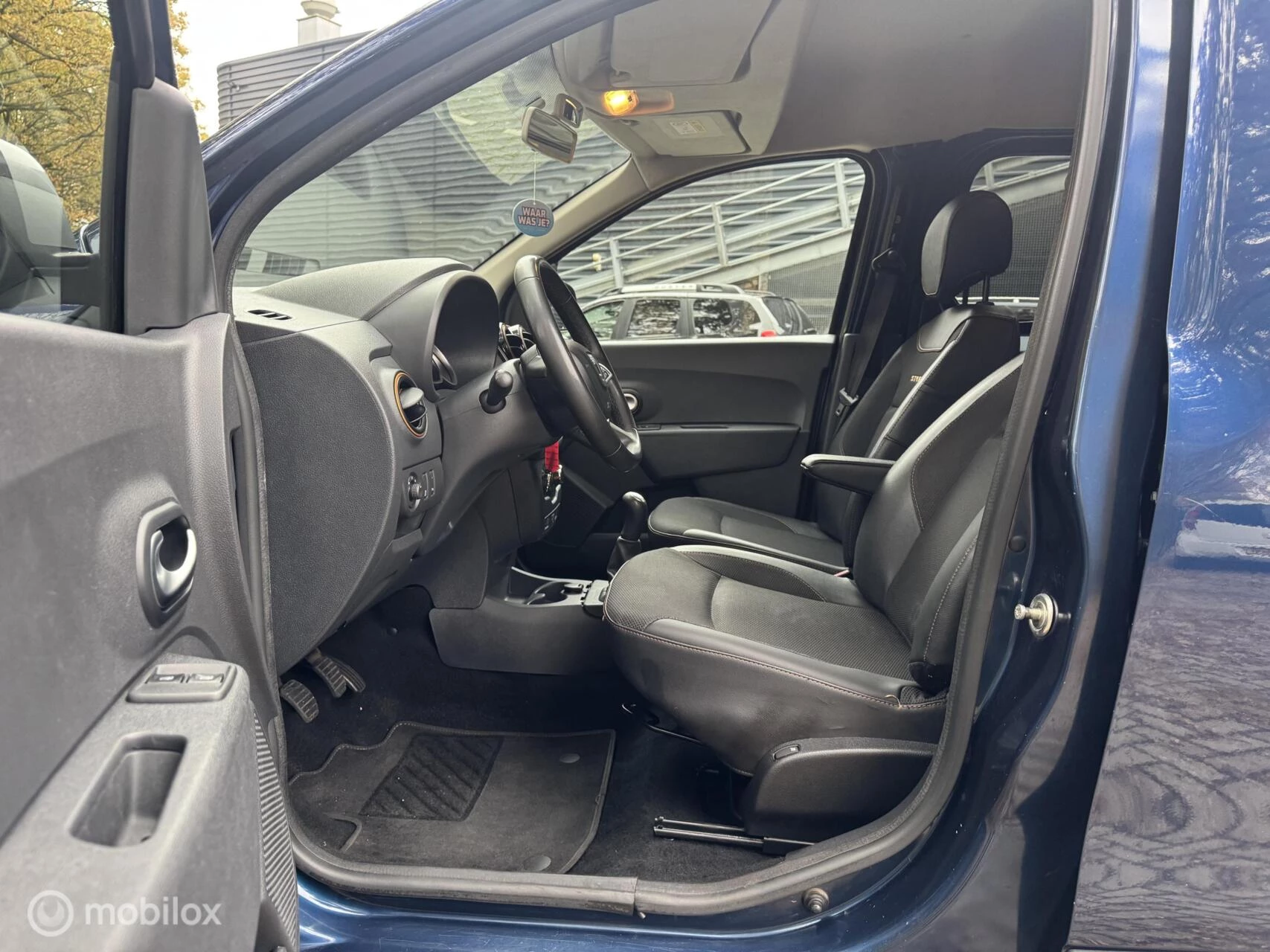 Hoofdafbeelding Dacia Dokker