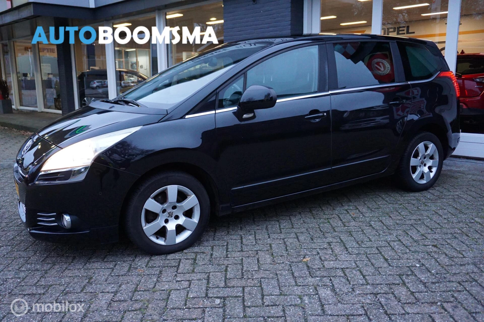 Hoofdafbeelding Peugeot 5008