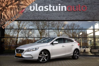 Volvo V40 1.6 T4 Momentum , Navigatie, Stoelverwarming, Goed onderhouden!
