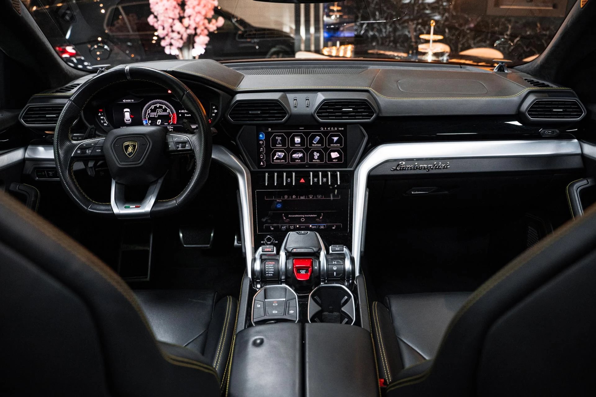 Hoofdafbeelding Lamborghini Urus