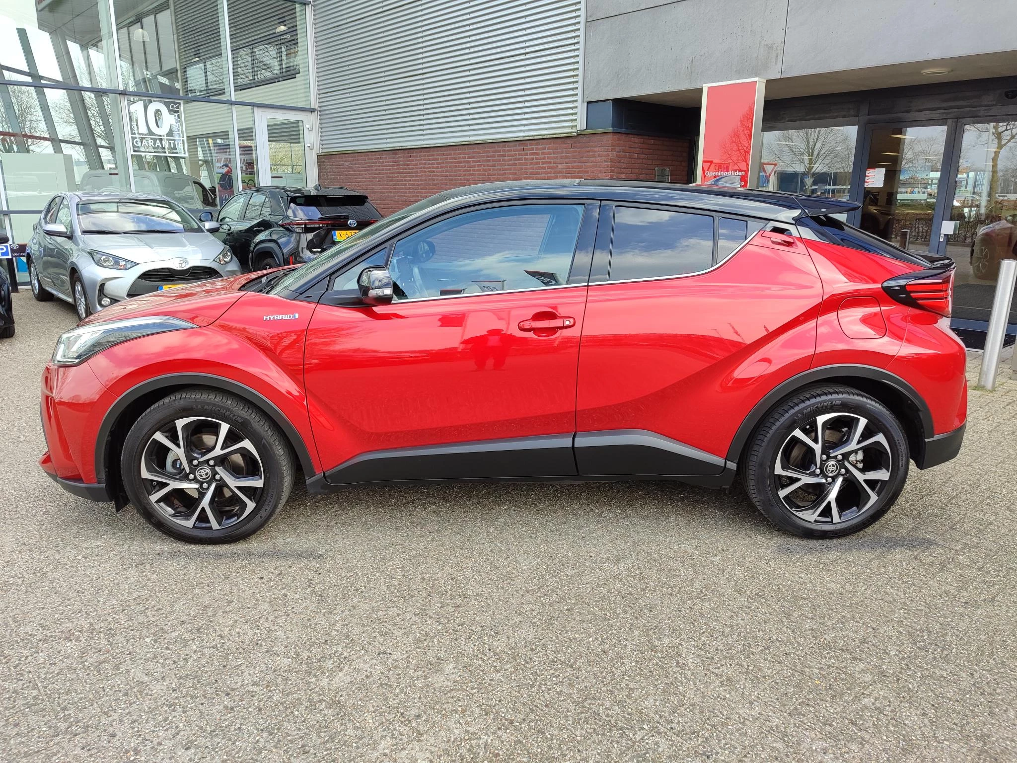 Hoofdafbeelding Toyota C-HR