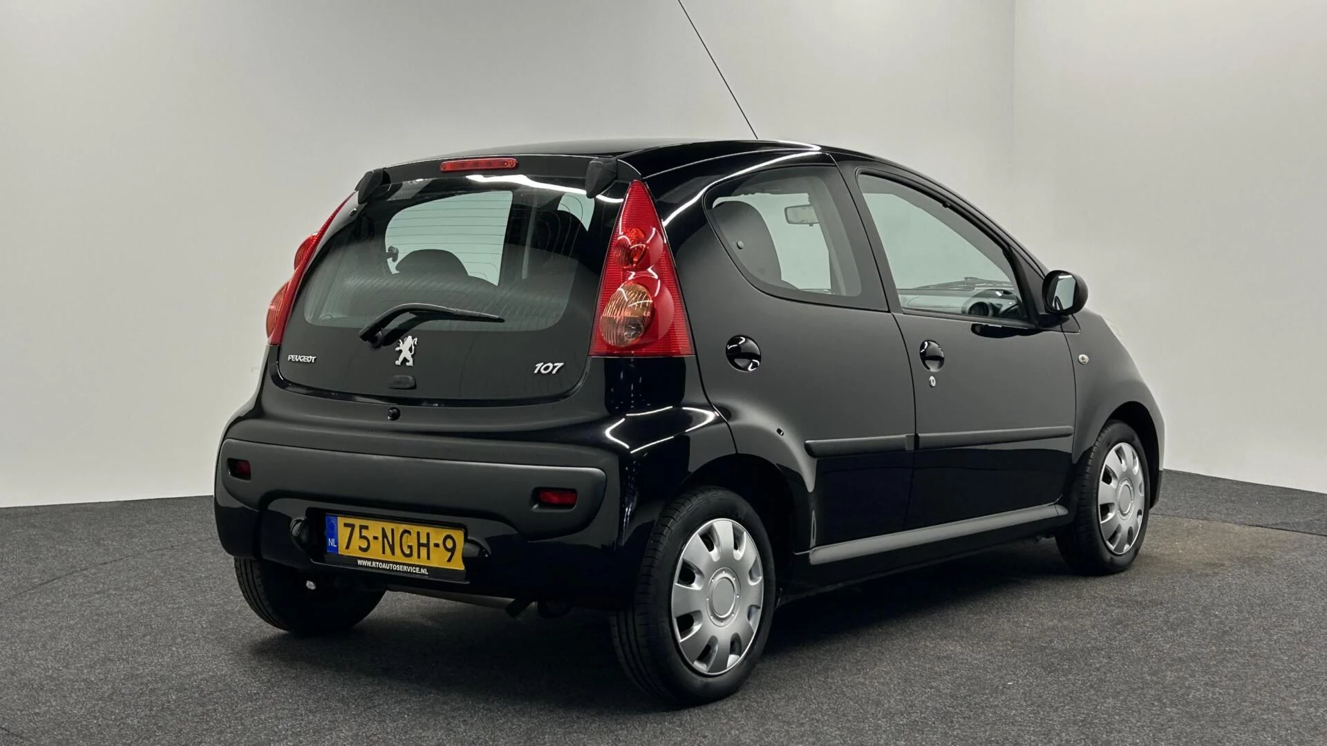 Hoofdafbeelding Peugeot 107