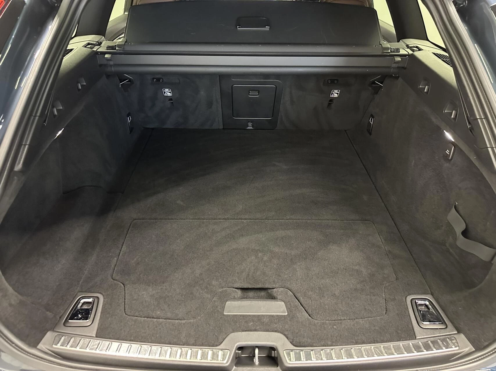 Hoofdafbeelding Volvo V90