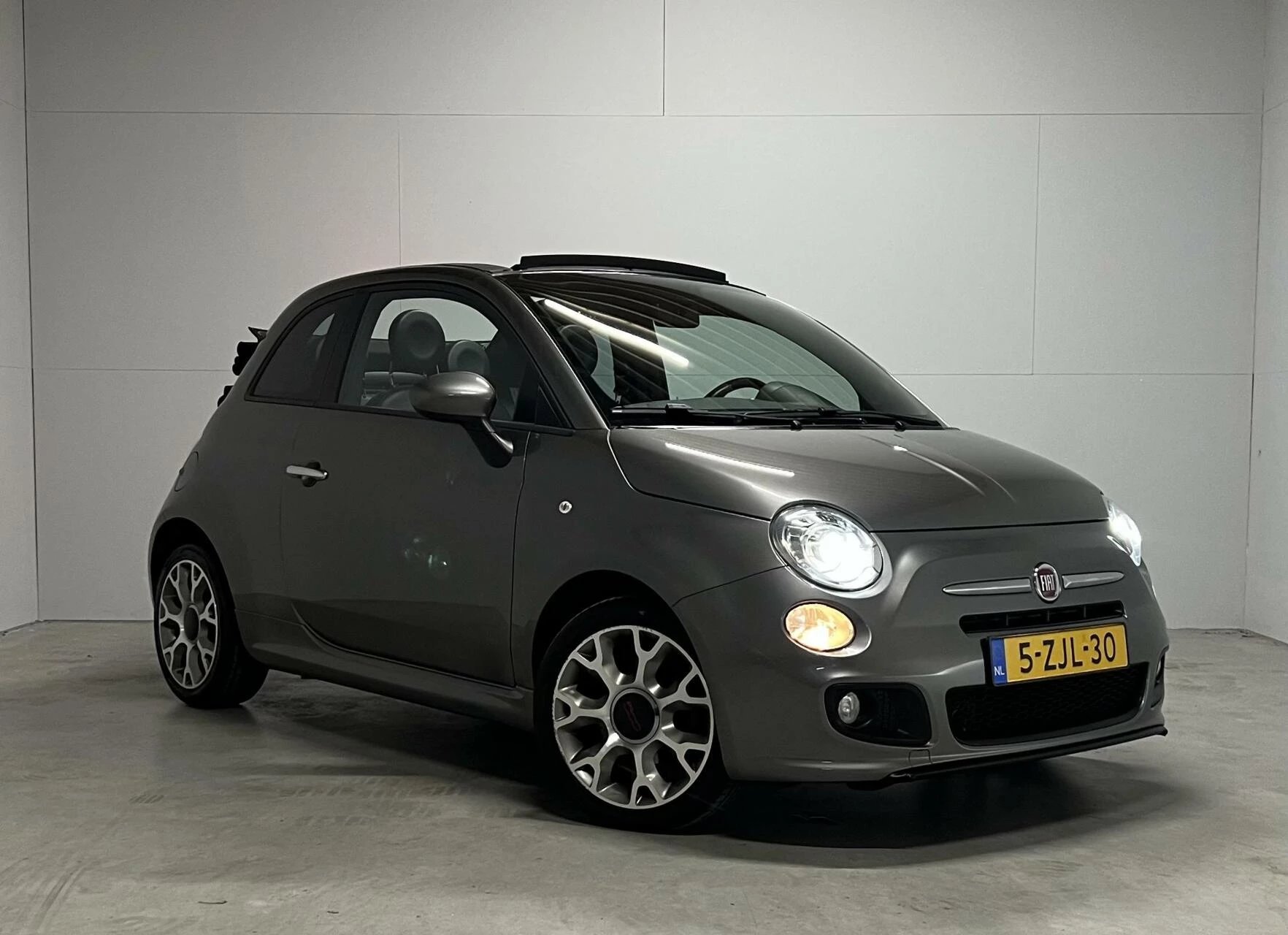 Hoofdafbeelding Fiat 500C