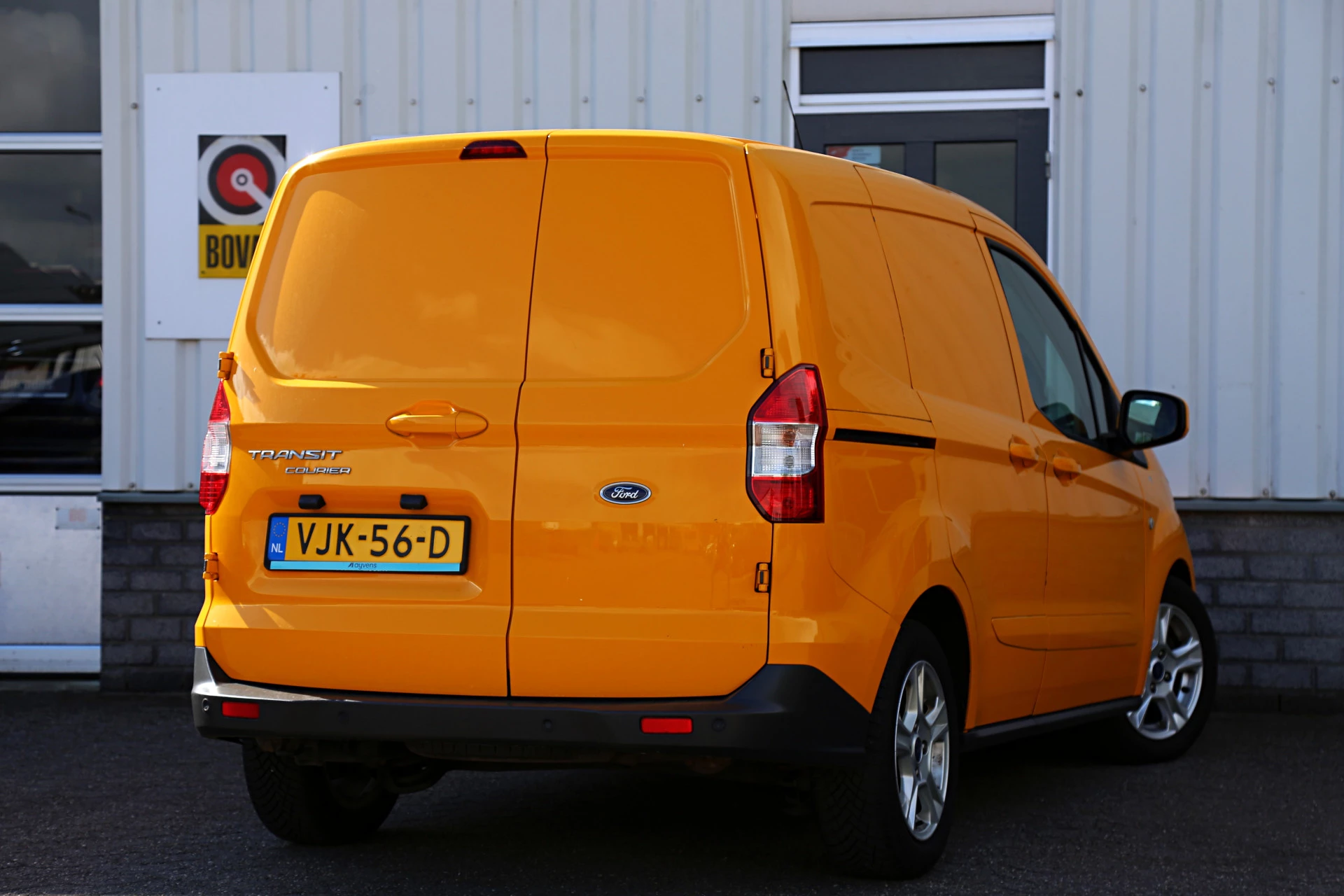 Hoofdafbeelding Ford Transit Courier