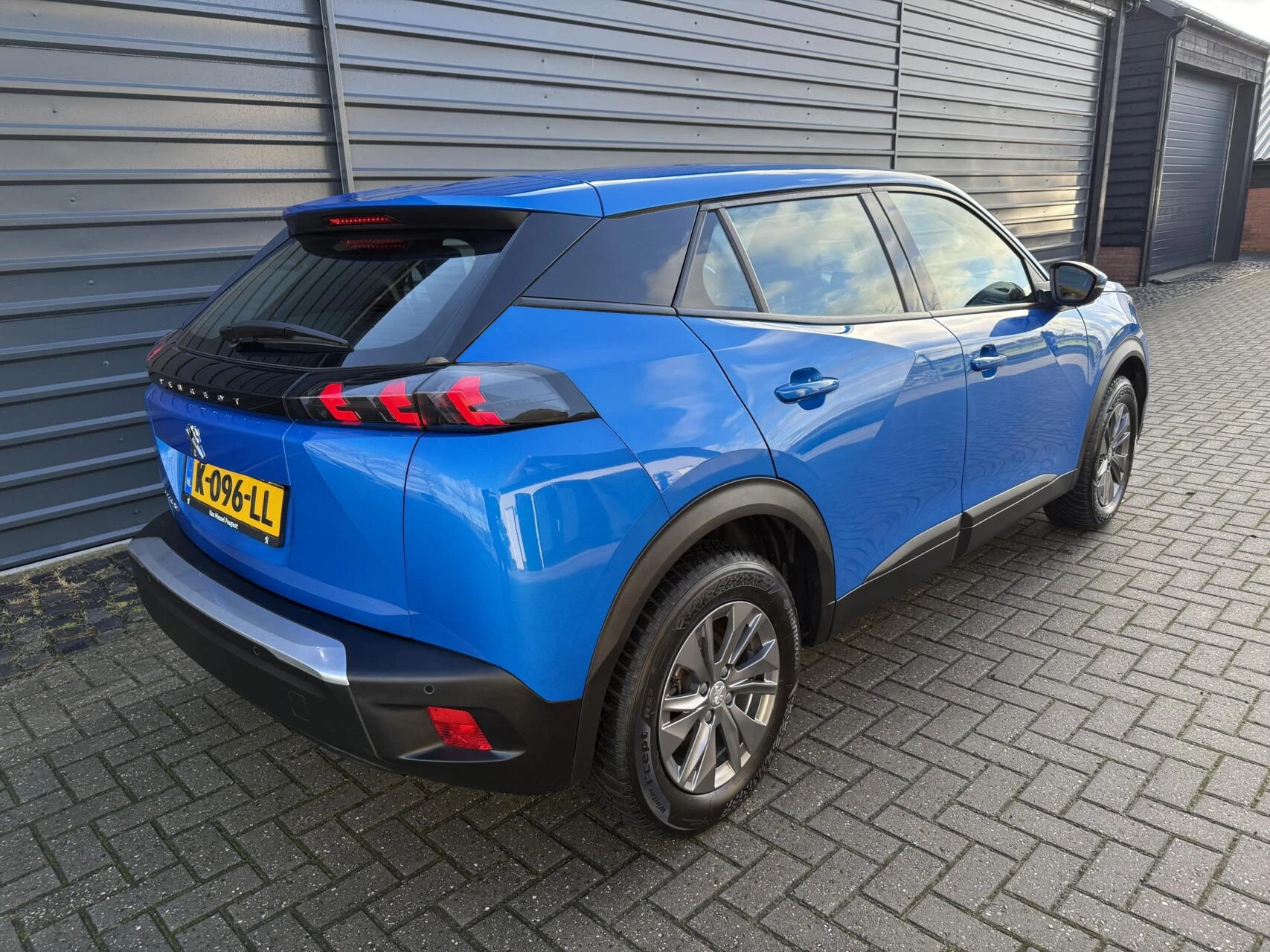 Hoofdafbeelding Peugeot e-2008