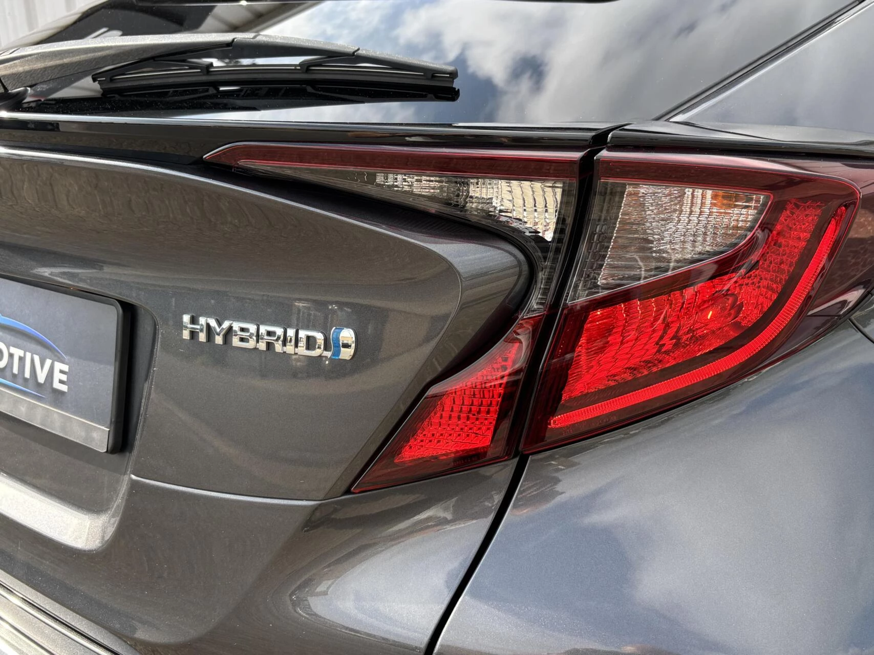 Hoofdafbeelding Toyota C-HR