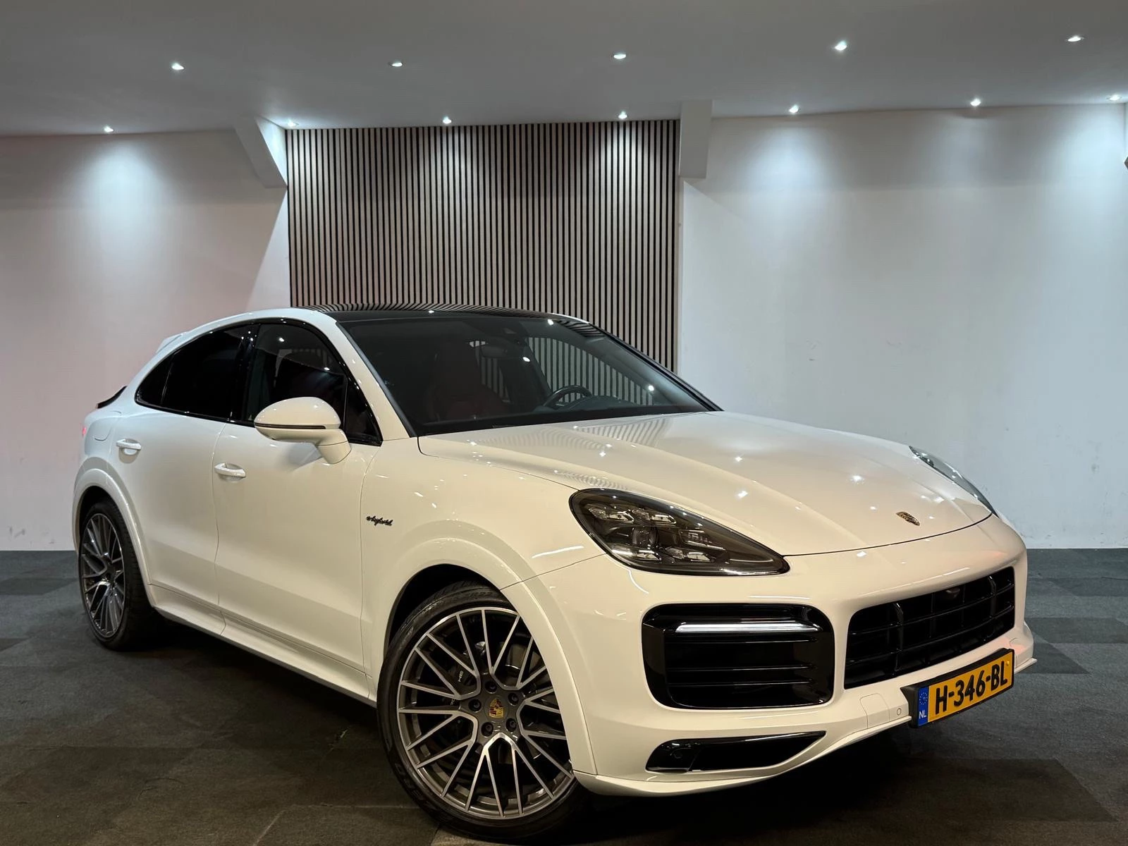Hoofdafbeelding Porsche Cayenne