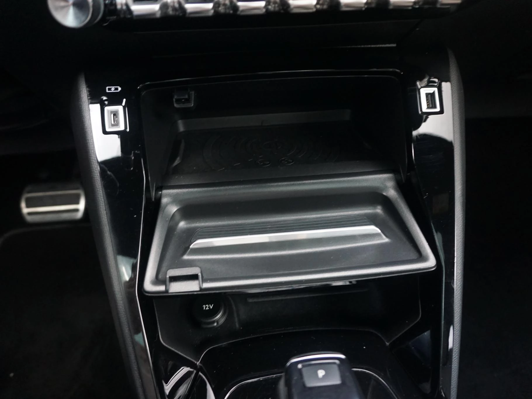 Hoofdafbeelding Peugeot e-208