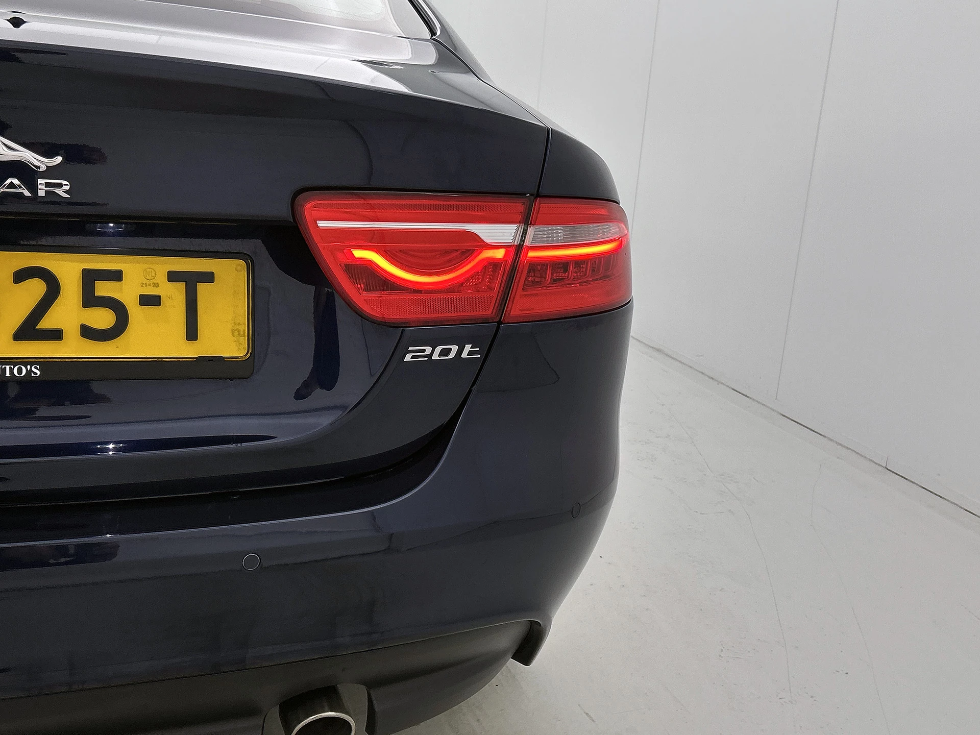 Hoofdafbeelding Jaguar XE