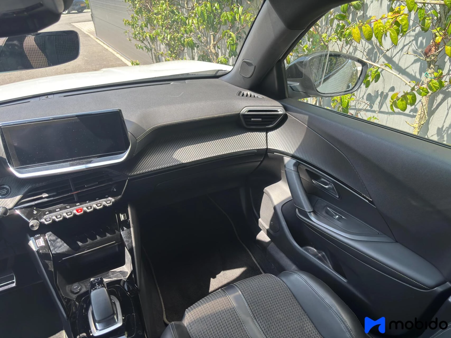 Hoofdafbeelding Peugeot e-2008