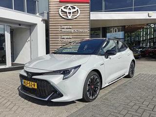 Hoofdafbeelding Toyota Corolla Toyota Corolla 1.8 HYBRID GR-SPORT 5-DEURS NAVI DRAADLOOS-LADEN-TEL KEYLESS LEDER LED-PAKKET PARK-SENSOREN