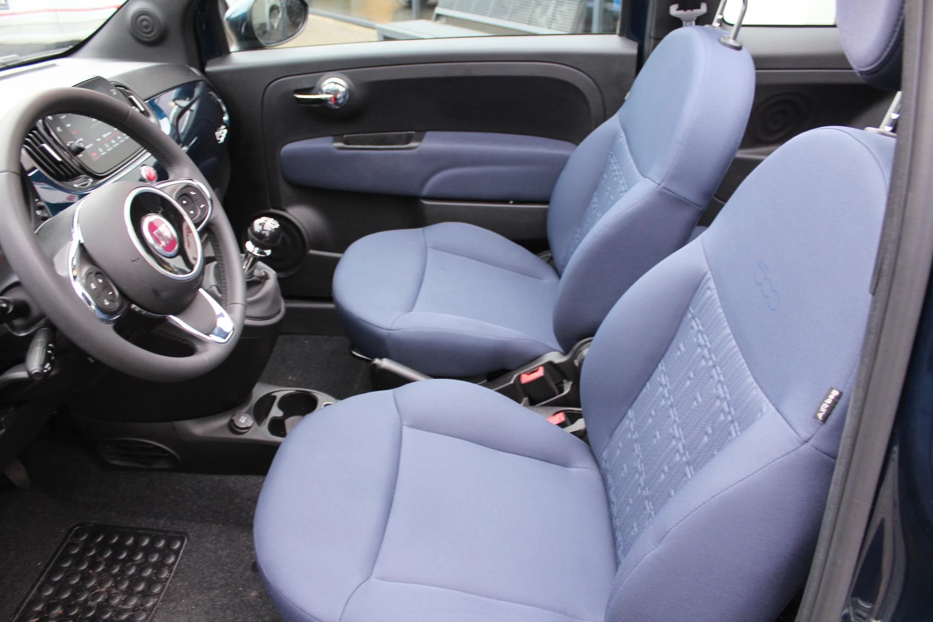 Hoofdafbeelding Fiat 500C