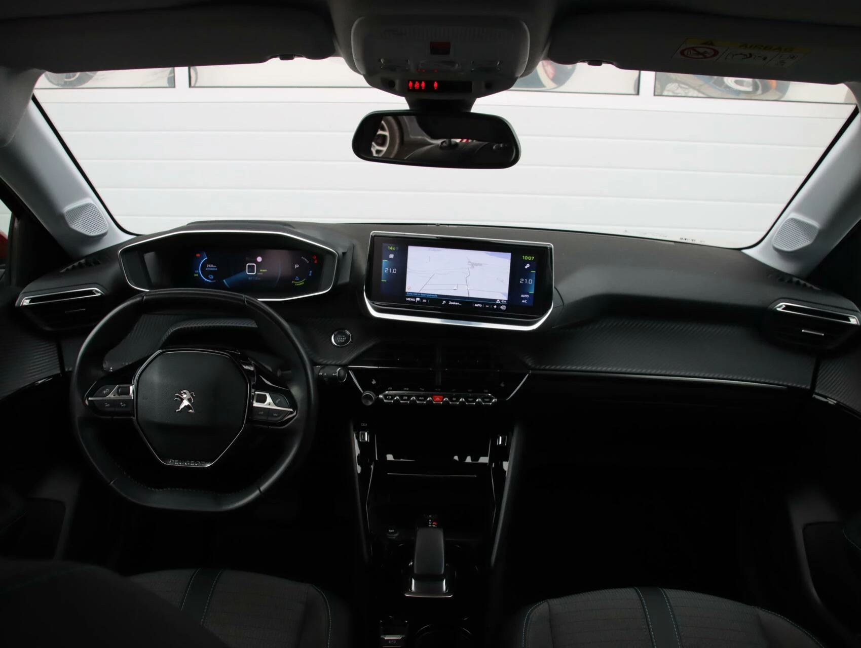 Hoofdafbeelding Peugeot e-208