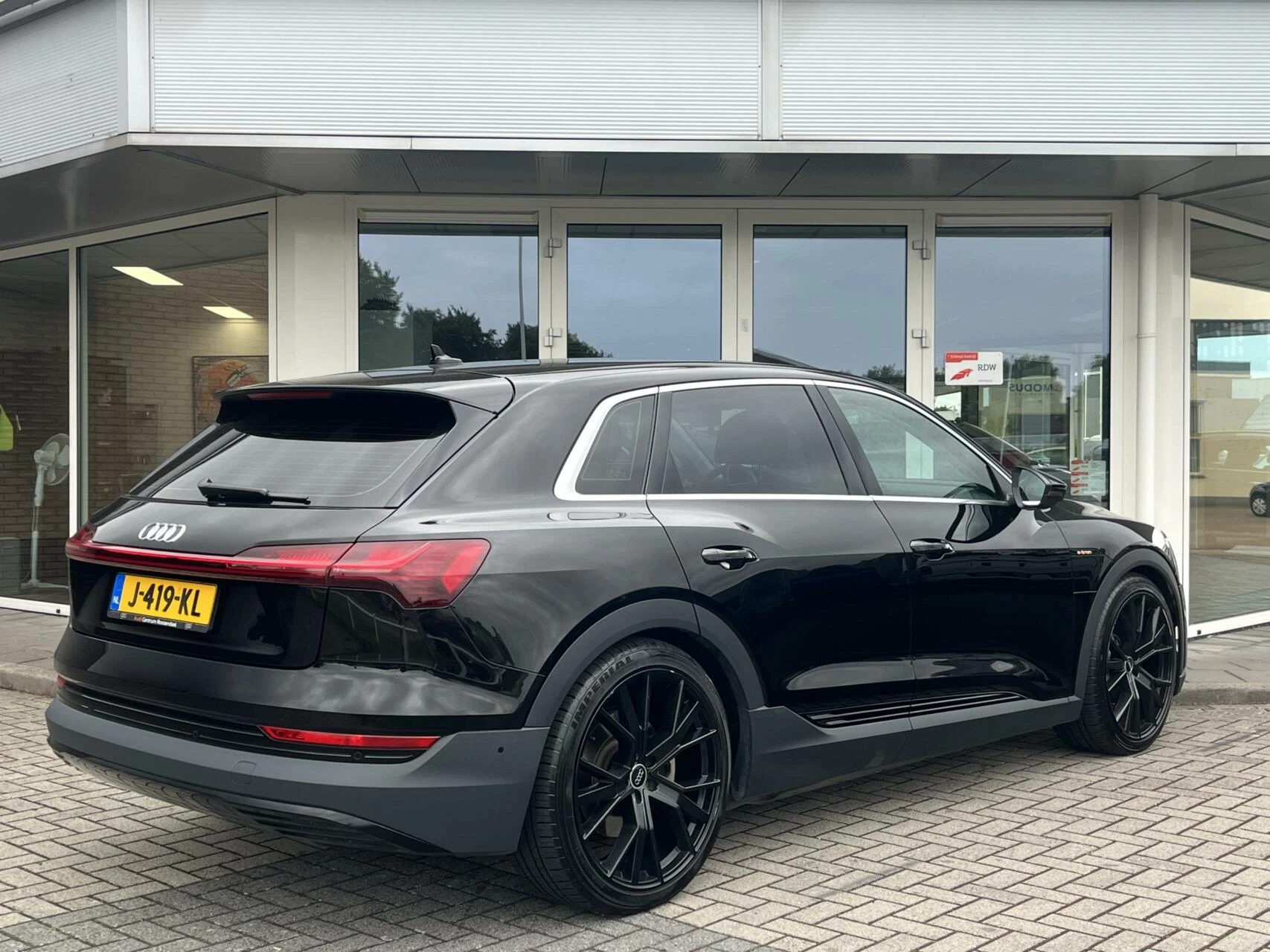Hoofdafbeelding Audi e-tron