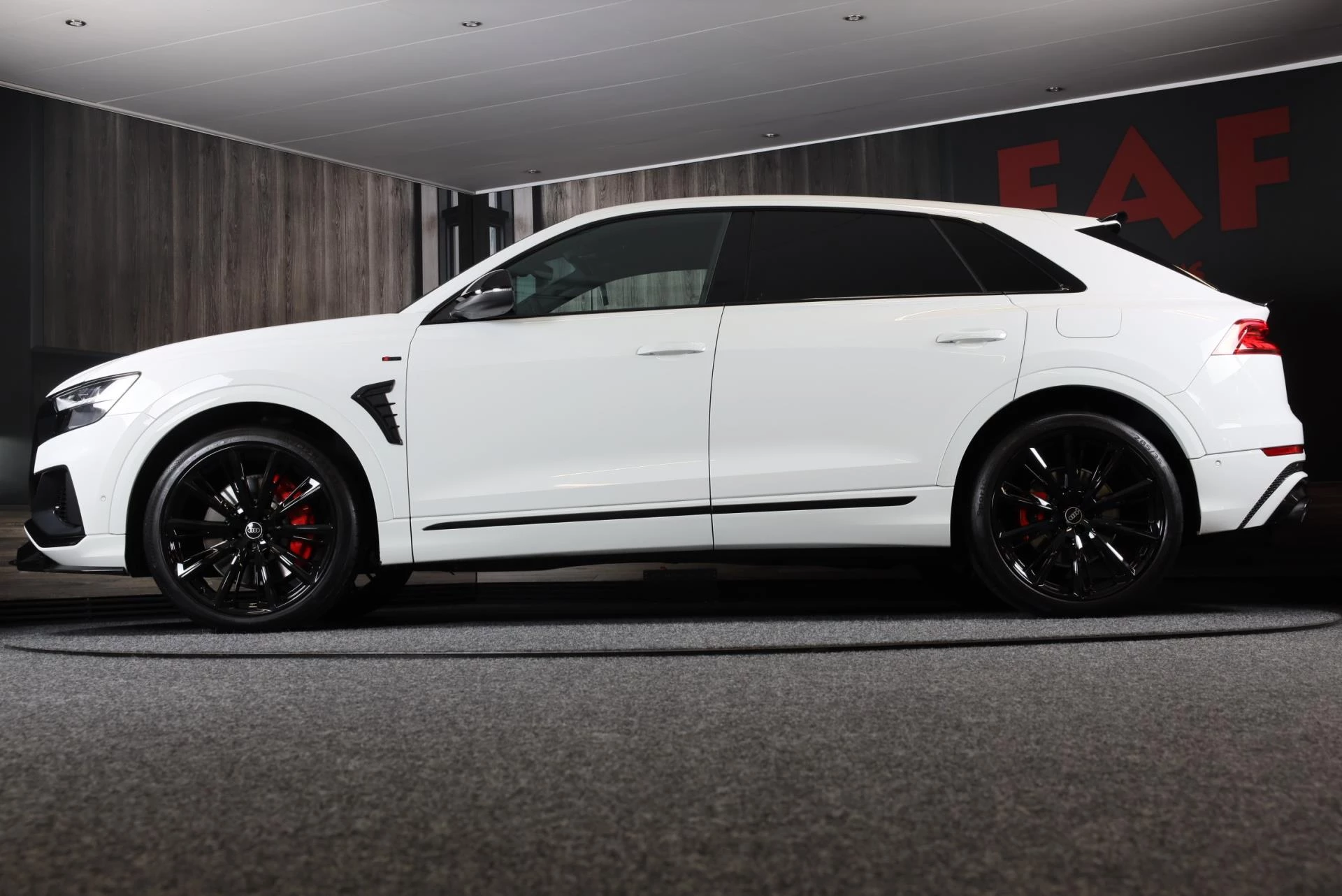 Hoofdafbeelding Audi Q8