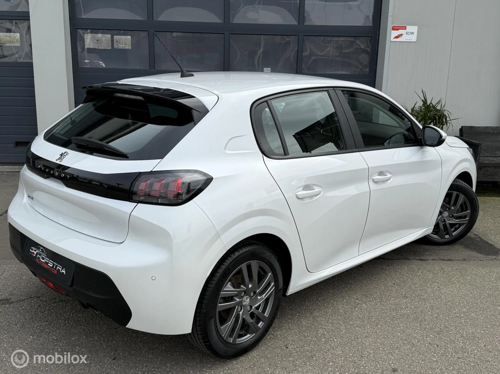 Hoofdafbeelding Peugeot 208