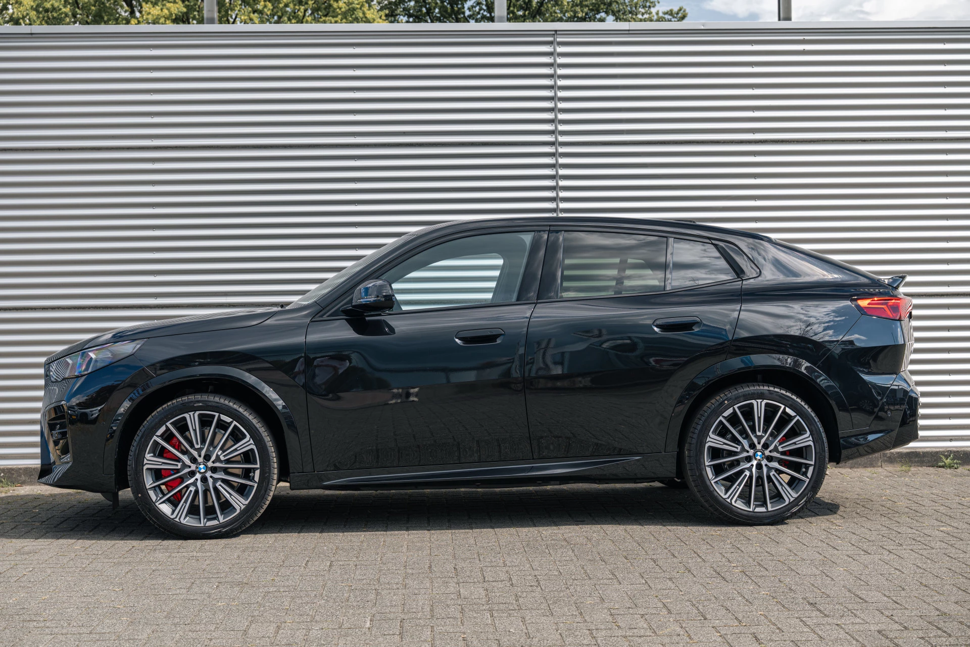 Hoofdafbeelding BMW iX2