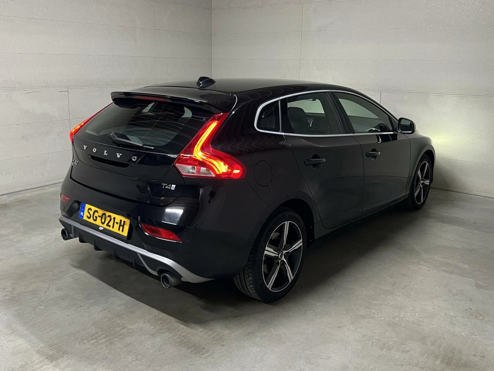 Hoofdafbeelding Volvo V40