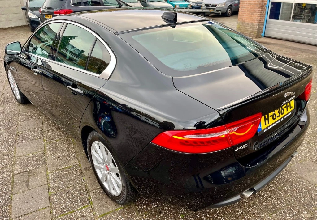 Hoofdafbeelding Jaguar XE
