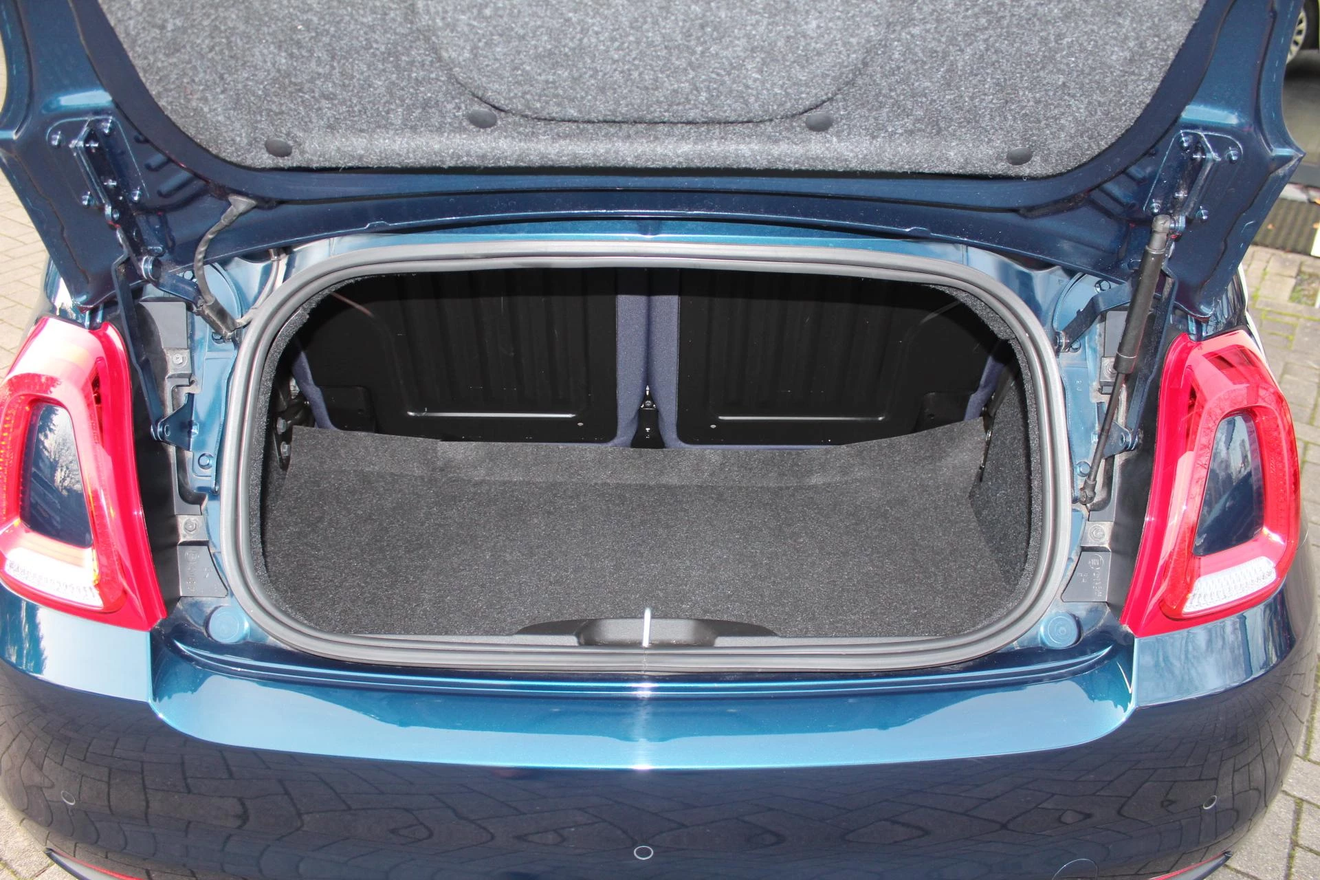 Hoofdafbeelding Fiat 500C