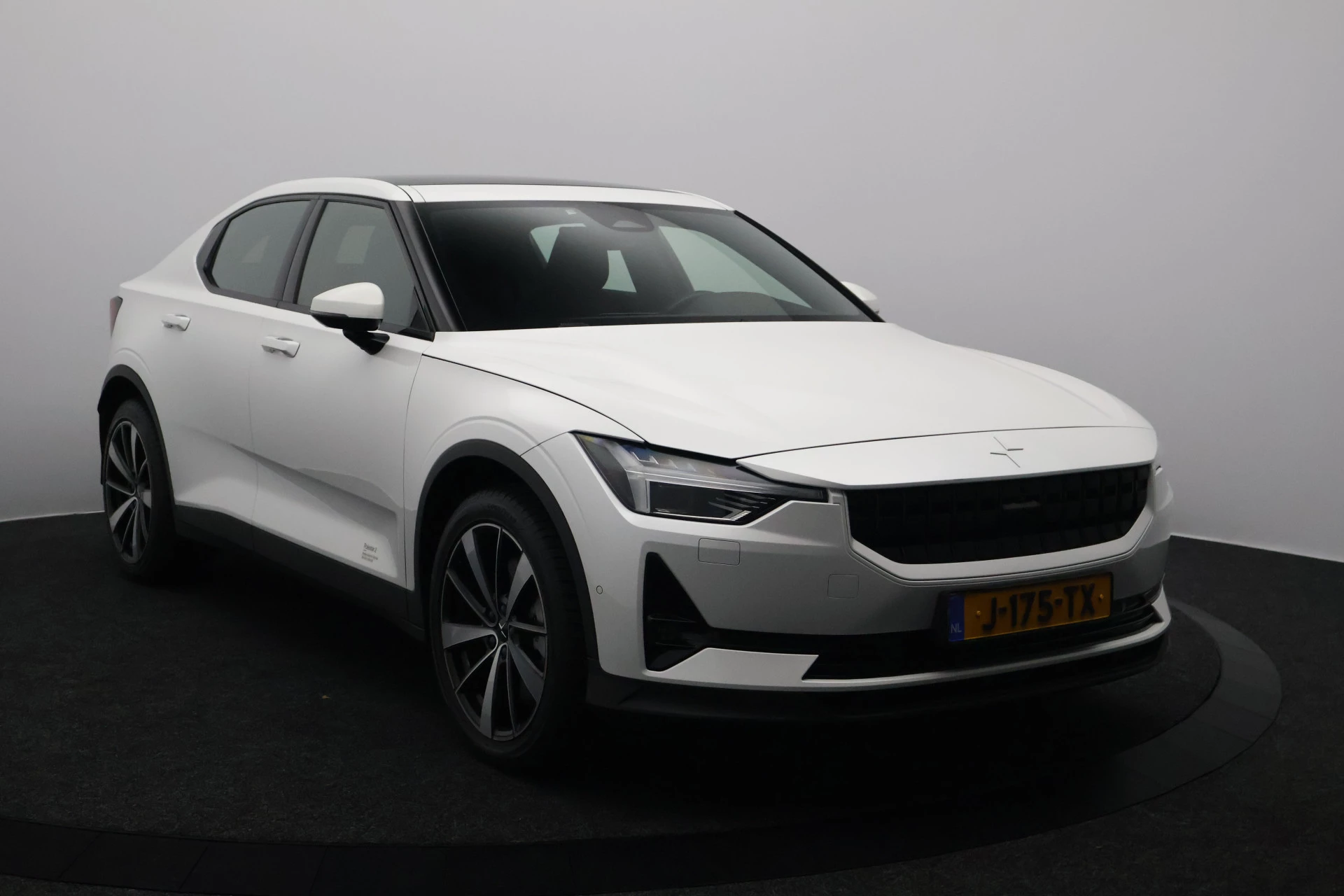 Hoofdafbeelding Polestar 2