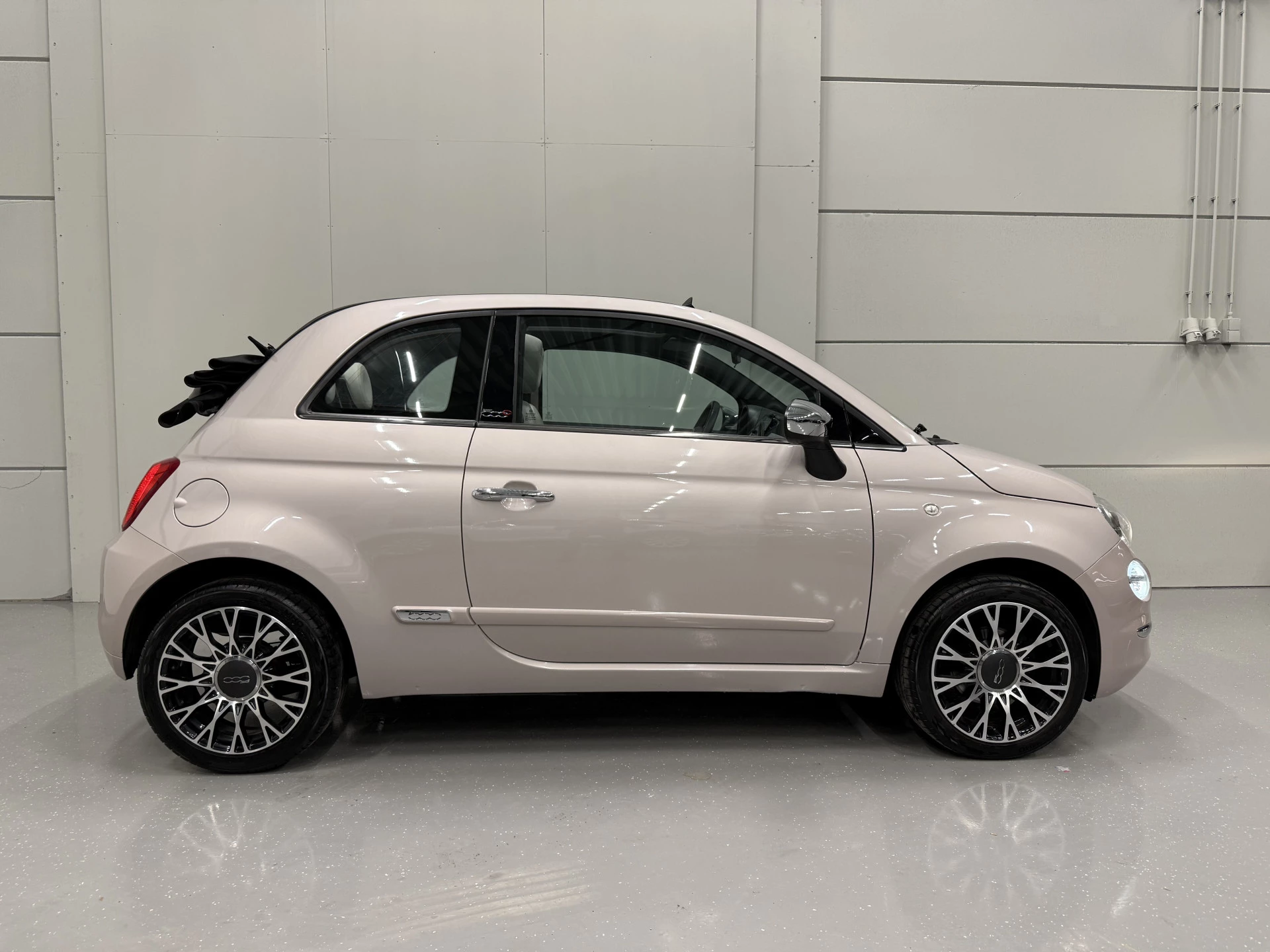 Hoofdafbeelding Fiat 500C