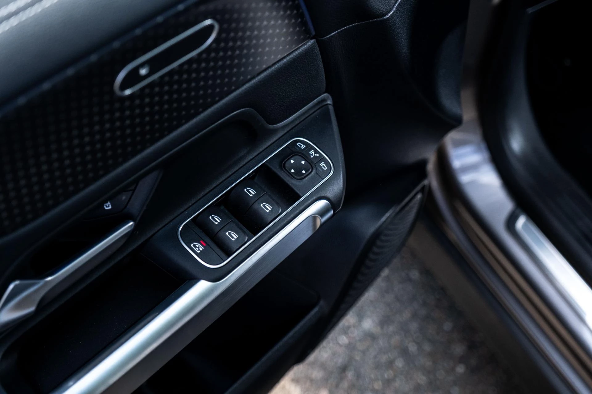 Hoofdafbeelding Mercedes-Benz EQB