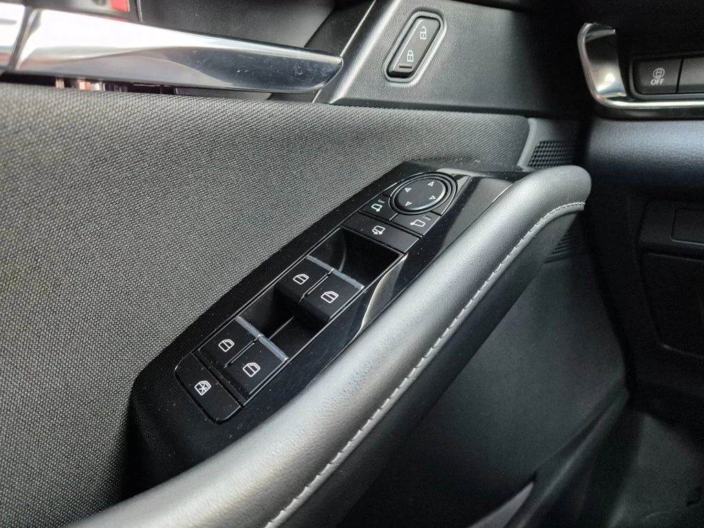 Hoofdafbeelding Mazda CX-30