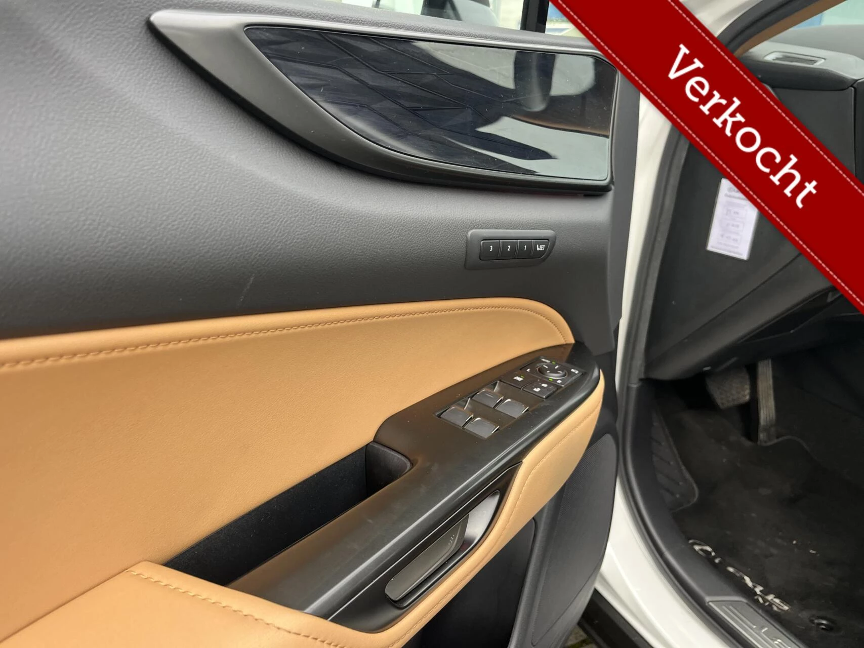 Hoofdafbeelding Lexus NX