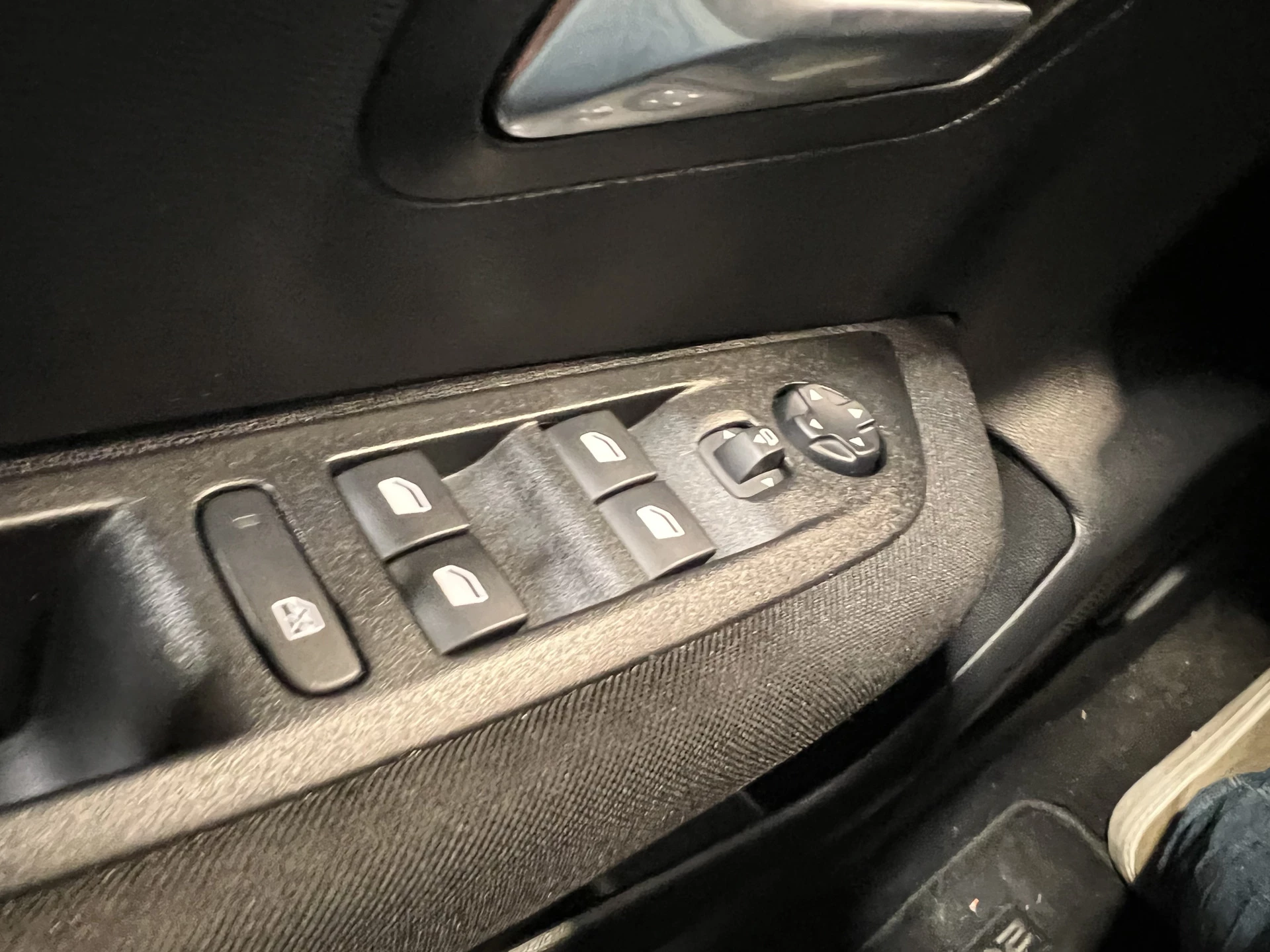 Hoofdafbeelding Peugeot e-208