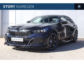 BMW i5 eDrive40 M Sport / Panoramadak / Trekhaak / Adaptieve LED / Parking Assistant Plus / Stoelventilatie / Comfort Access / Stuurverwarming
