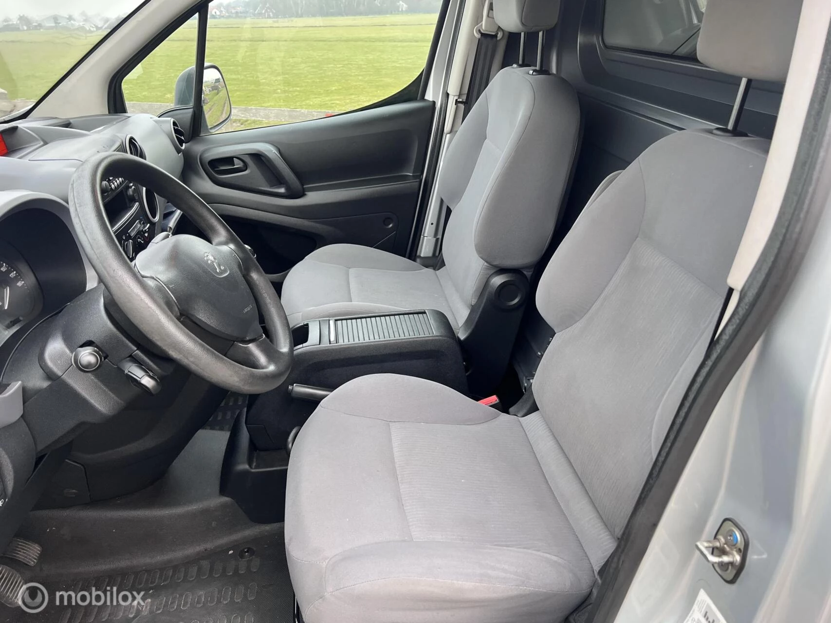 Hoofdafbeelding Peugeot Partner