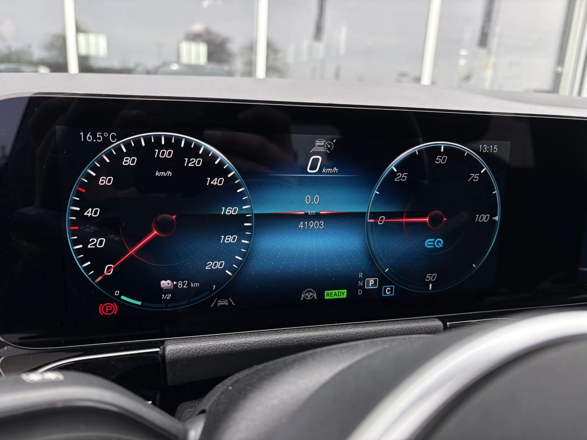Hoofdafbeelding Mercedes-Benz EQA
