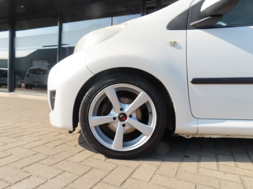 Hoofdafbeelding Peugeot 107