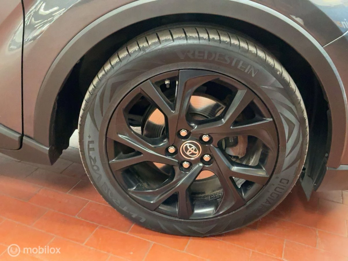 Hoofdafbeelding Toyota C-HR