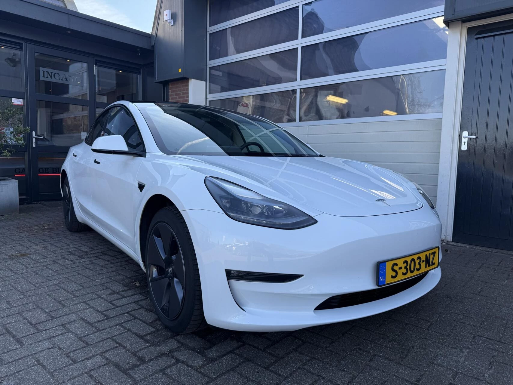Hoofdafbeelding Tesla Model 3