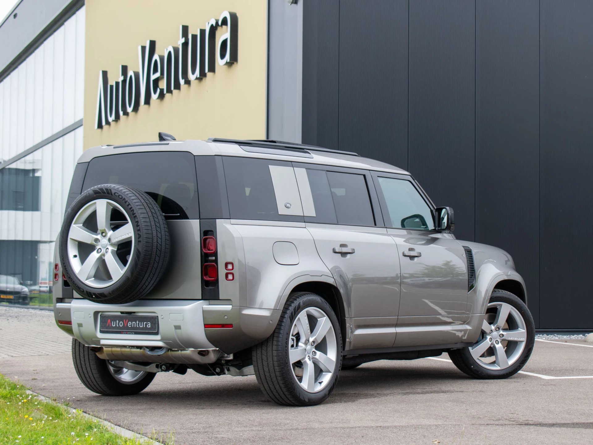 Hoofdafbeelding Land Rover Defender