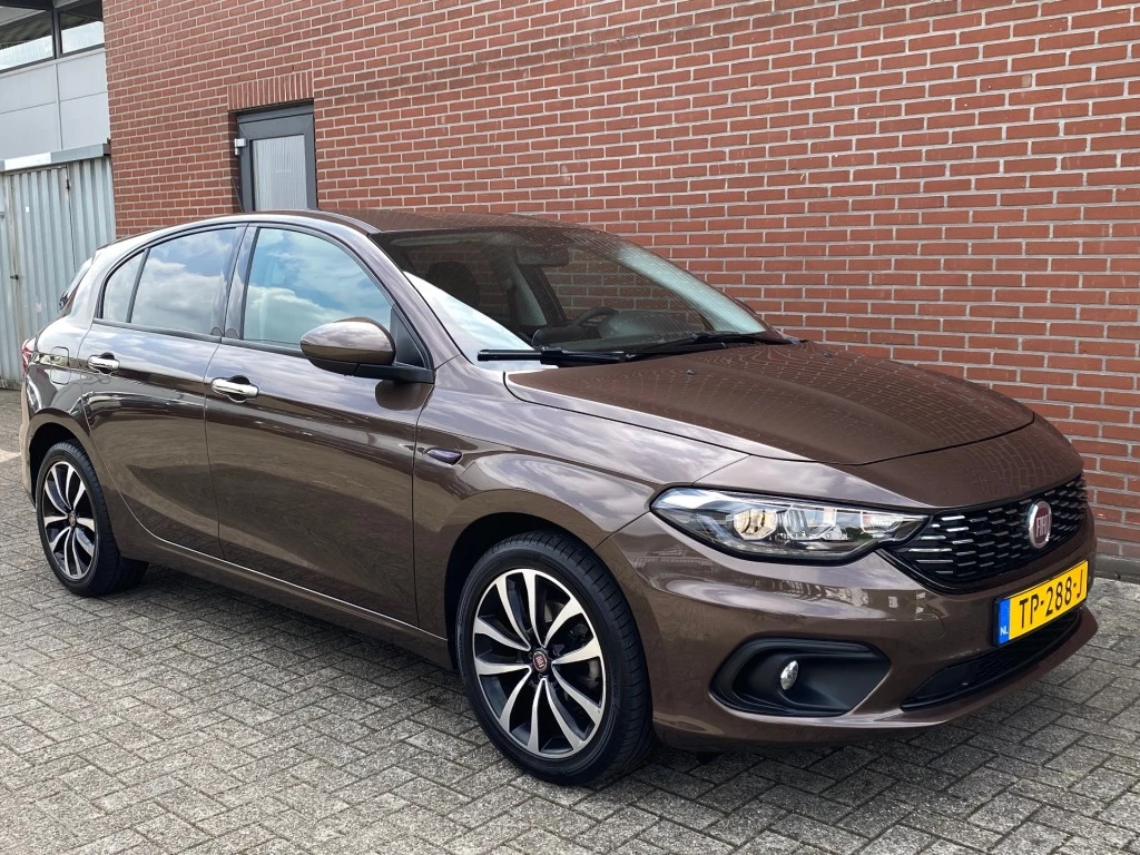 Hoofdafbeelding Fiat Tipo
