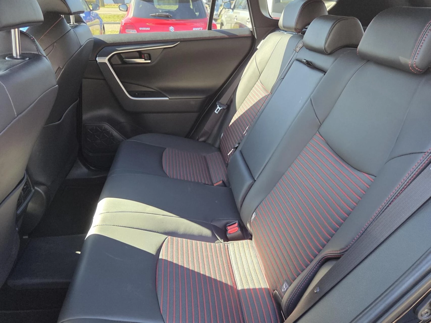 Hoofdafbeelding Suzuki Across