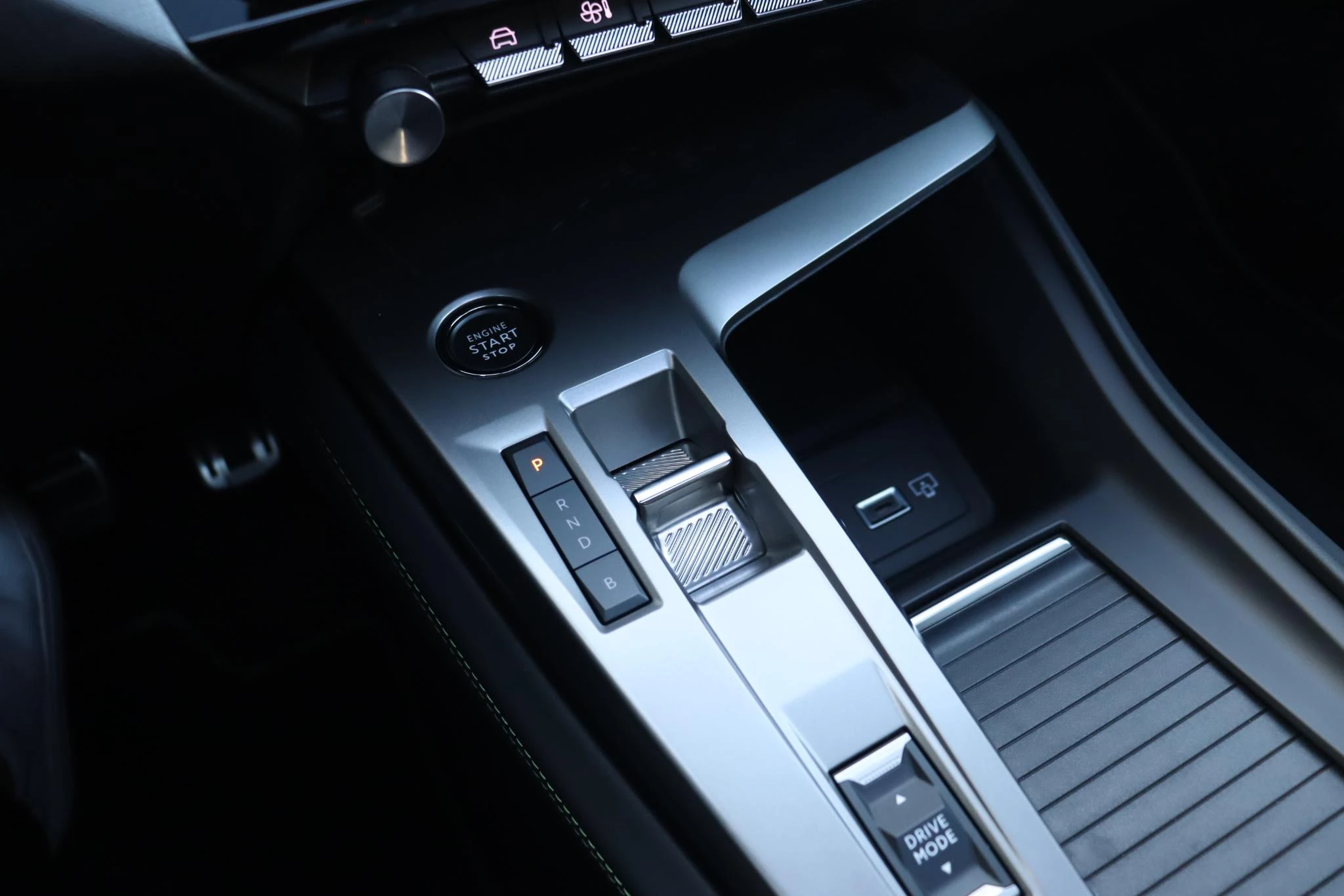 Hoofdafbeelding Peugeot 408