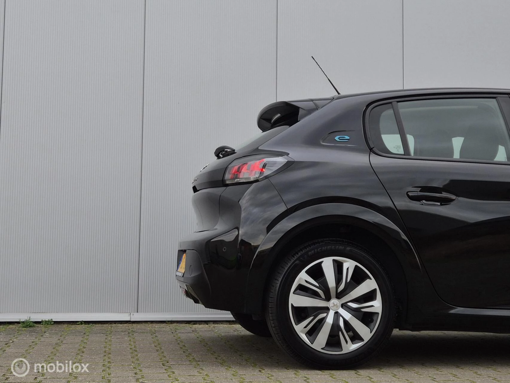 Hoofdafbeelding Peugeot e-208