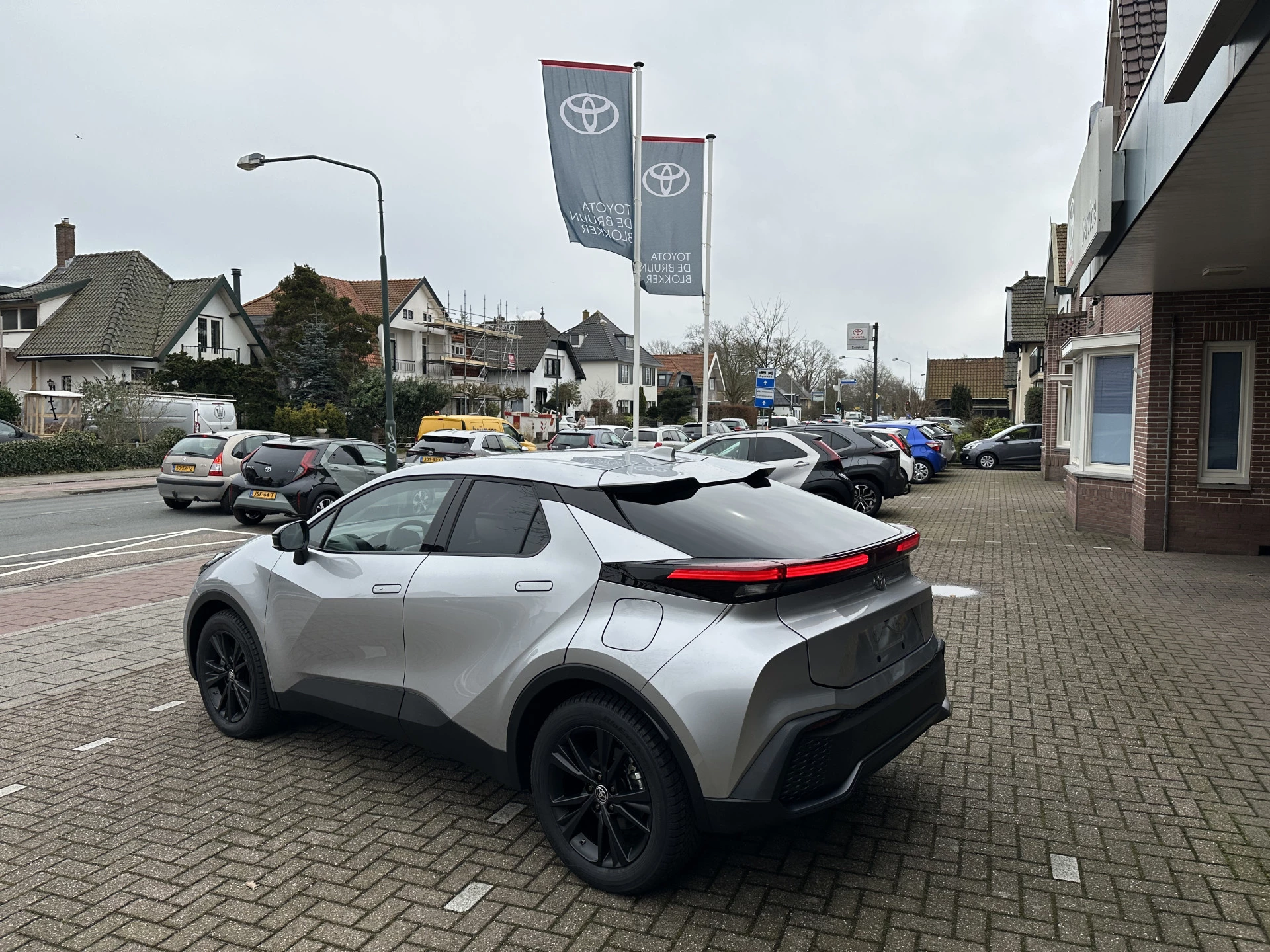 Hoofdafbeelding Toyota C-HR
