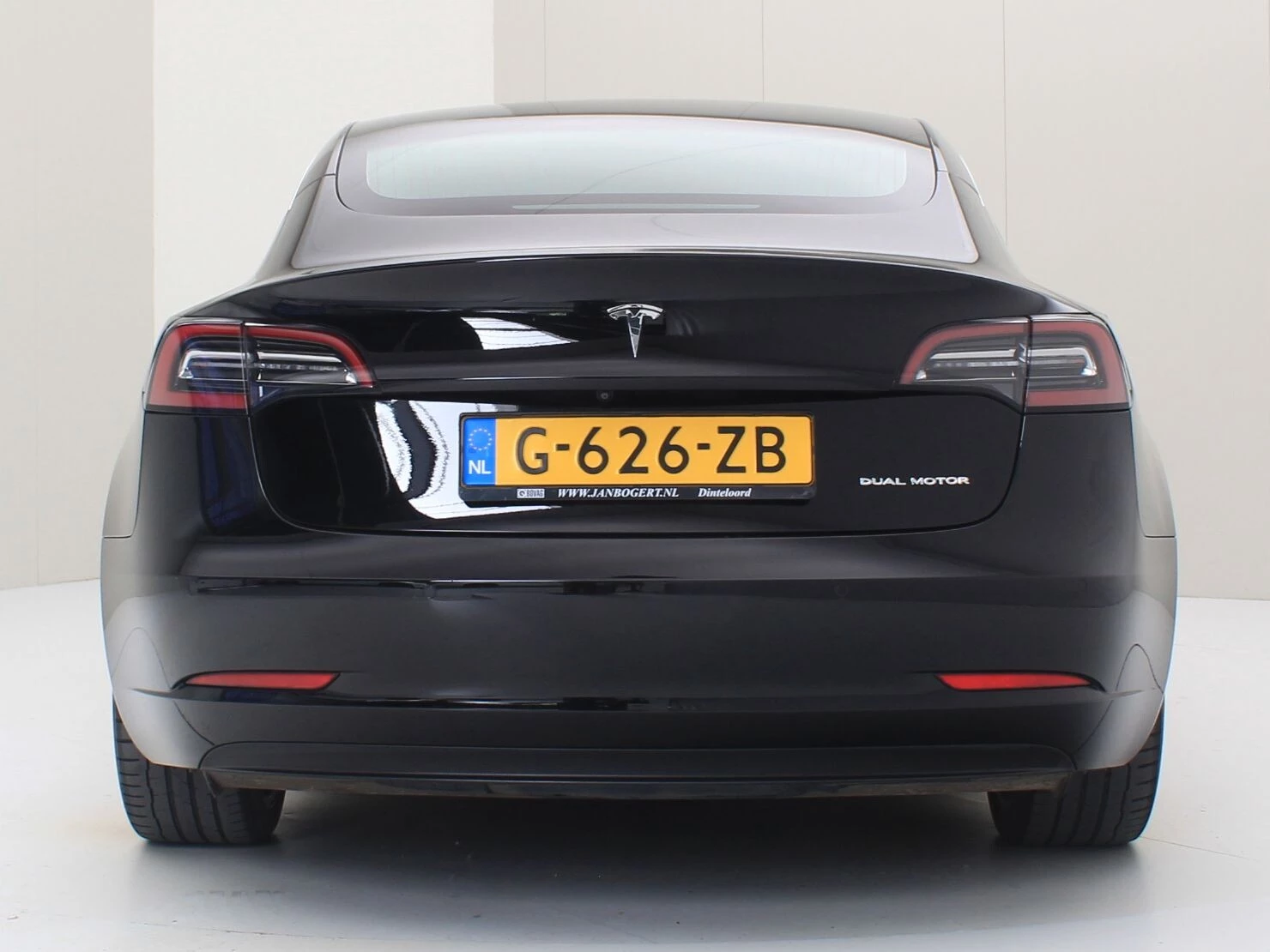 Hoofdafbeelding Tesla Model 3